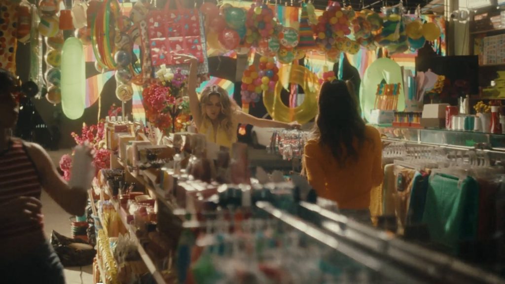La Miss Coca Cola — still 10