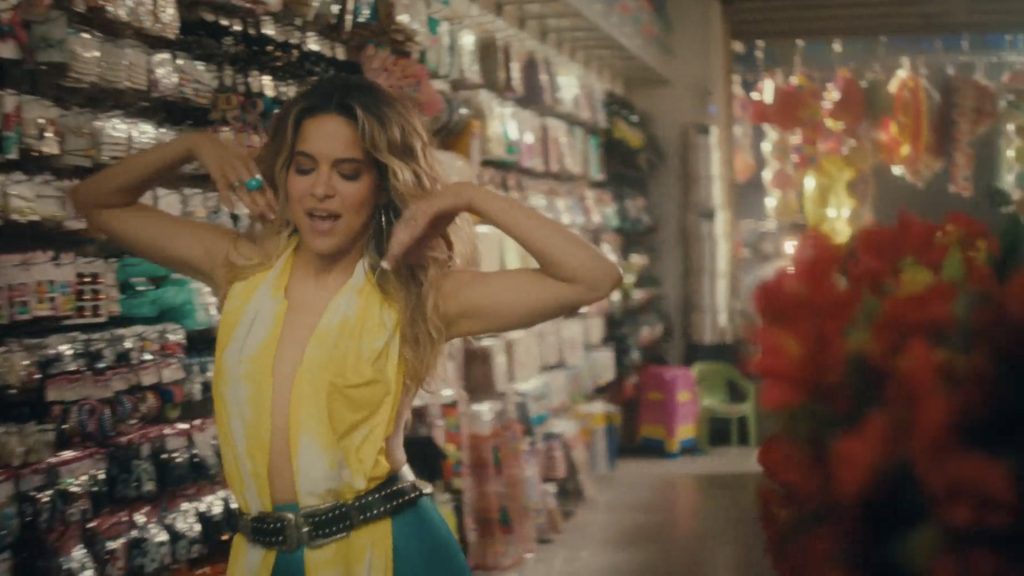 La Miss Coca Cola — still 13